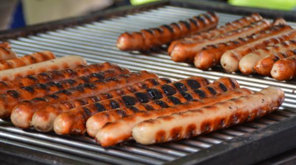 partidul verzilor din germania vrea sa puna taxa pe carne mancam prea multa carne e sanatos pentru clima sa mancam mai putina