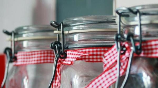 sterilizeaza corect borcanele pentru zacusca dulceata si muraturi sfaturile bunicilor