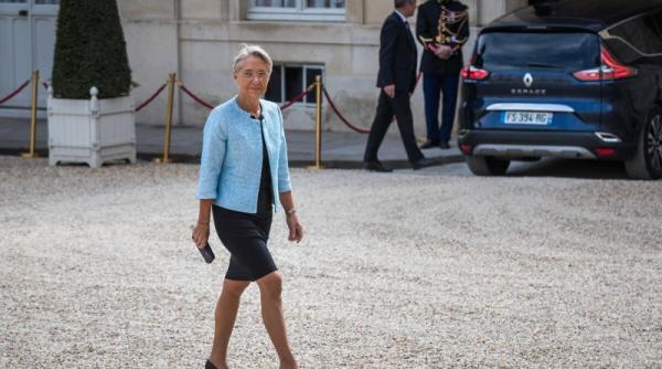 premierul frantei le cere antreprenorilor sa scada consumul de energie cu 10prc in caz contrar recurgem la rationalizare