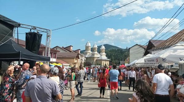 zile de sarbatoare in pipirig pastraveni si valeni din judetul neamt