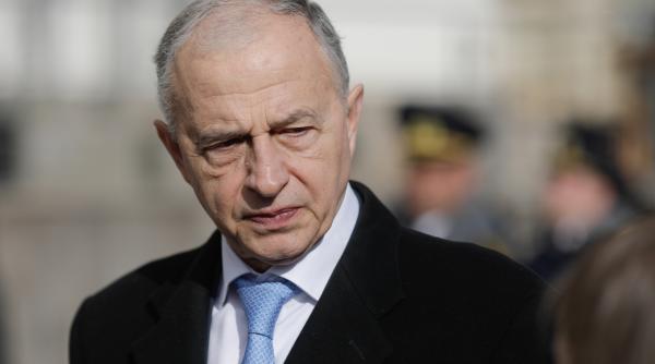 mircea geoana am treaba multa la nato restul le discutam mai tarziu 2024 mai avem timp pana atunci