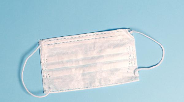 coronvavirus comisia europeana atentioneaza ca purtarea mastii ar putea redeveni necesara gripa o posibila provocare in plus fata de covid 19