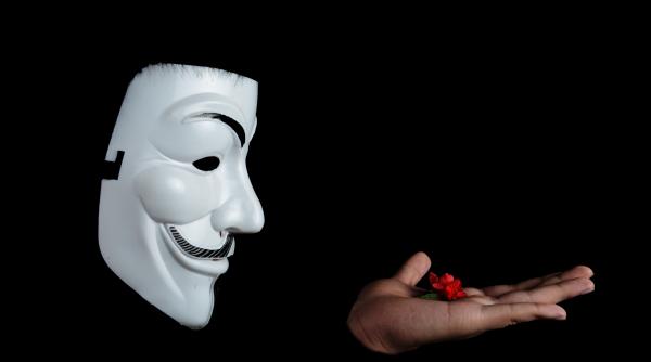 anonymous a postat drapelul taiwanului independent al belarusului liber si al ucrainei verzi pe site ul onu