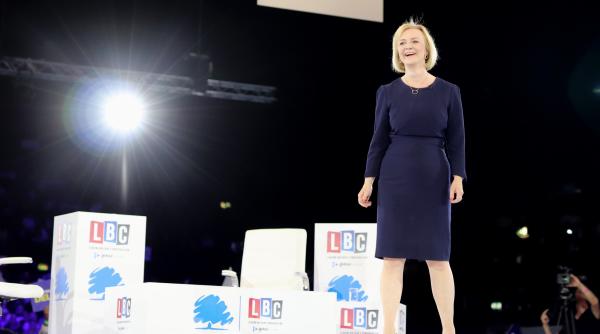 cine este liz truss femeia care i a luat locul lui boris johnson de la sefia partidului conservator din marea britanie