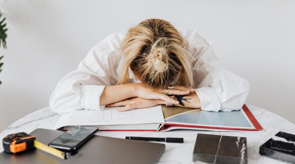 oboseala cronica 7 obiceiuri care te descarca energetic