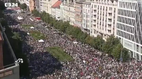 val de proteste in lume disperati oamenii cer facturi mai mici la energie adrian negrescu avertisment pentru romani o culme a democratiei