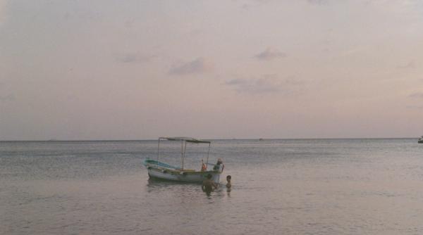 marea britanie 1000 de migranti pe barci intr un weekend