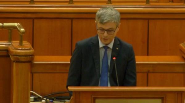 motiunea simpla contra ministrului energiei virgil popescu ghiveci romanesc cu o aroma inconfundabila de panica