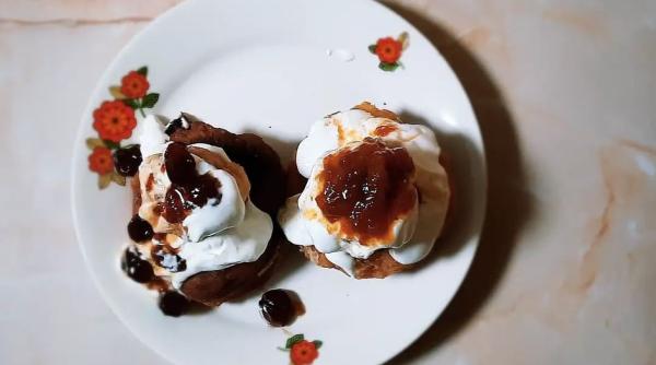 reteta de papanasi pufosi la cuptor un desert delicios si savuros