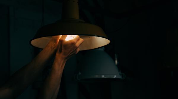 pretul energiei electrice din austria va fi plafonat timp de doi ani