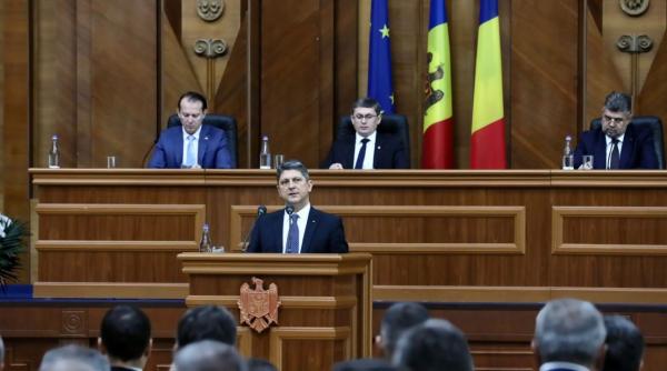 statuia lui horty in parlamentul de la budapesta corlatean cere conducerii republicii ungaria sa se disocieze de simbolistica fascista