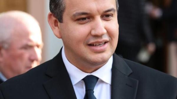 tomac scrisoare catre liderii partidelor din coalitie pmp solicita reducerea numarului de ministere la 15