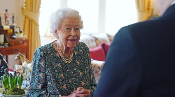 problemele de sanatate i au adus reginei elisabeta a ii a un an de montagne russe de ce boala sufera monarhul