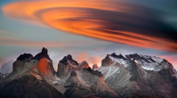 ozn uri nu doar nori lenticulari unde se formeaza si de ce sunt confundati mereu cu farfuriile zburatoare