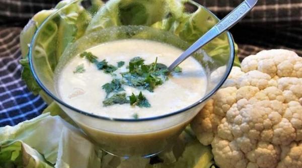 supa crema de conopida cu mango cu turmeric