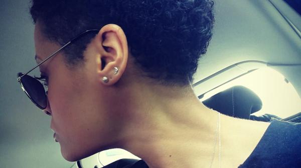 laura nureldin face praf hahaitii duci de facebook dupa moartea reginei continuati sa ragaiti a mici si panseuri