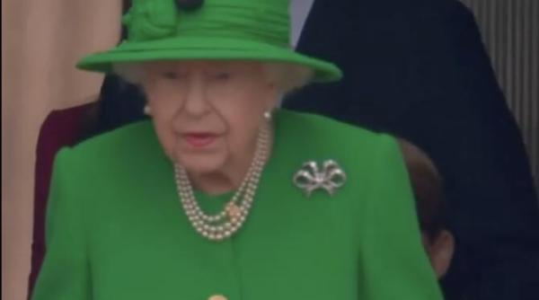 bucatarul grec ales de regina pentru jubileul de platina dezvaluie preferintele culinare ale suveranei ce era strict interzis si cum a aflat mult mai devreme despre decesul suveranei