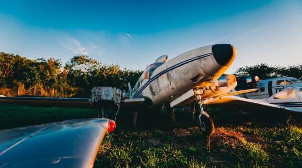 un avion s a prabusit la suceava