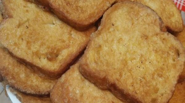 friganelele reteta copilariei de paine prajita cu ou cea mai ieftina gustare