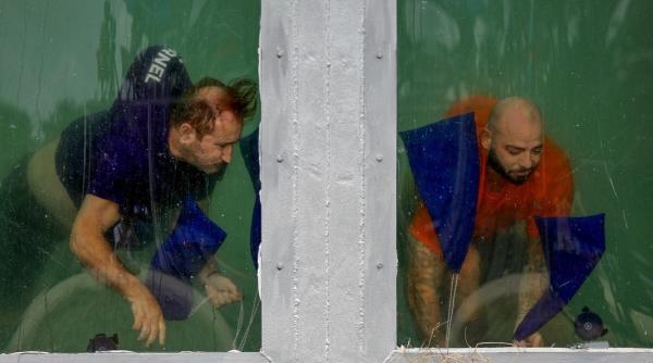 cornel palade out de la sunt celebru scoate ma de aici val de mesaje dupa ce s a autosabotat pentru a l salva pe giani kirita