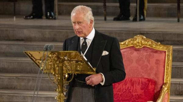 regele charles al iii lea a anuntat ca va face concedieri in randul personalului de la clarence house