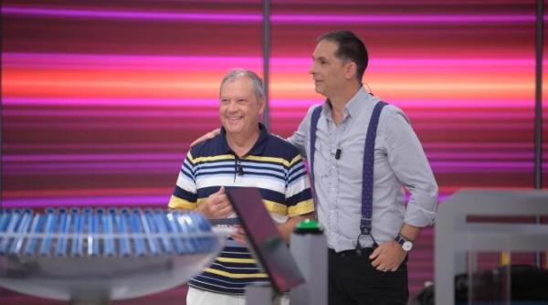 ce aliment interzis a dus dumitru prunariu in spatiul cosmic l am pus in buzunarul in care tineam manusa cosmica