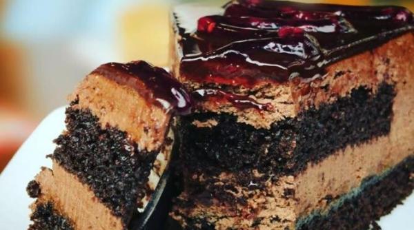 tort de ciocolata fara oua si fara unt pentru un mic dejun delicios