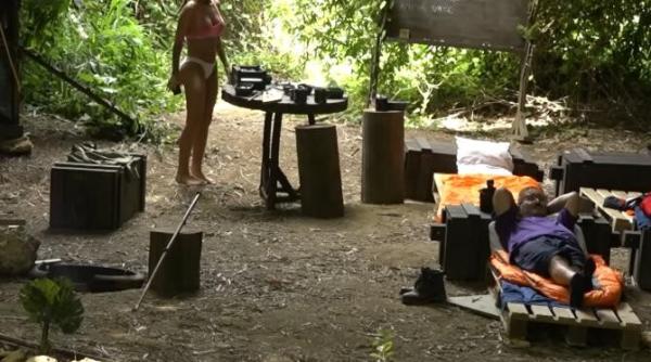 cu fata aia iesi pe strada cornel palade umilit si injurat de bia khalifa la televizor dan negru nu reprezinta romania agresivitatea e o forma de prosti