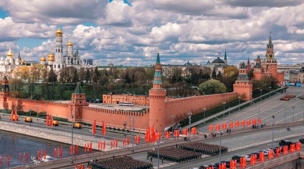 sanctiuni cu dublu tais in timp ce rusia e parasita de branduri de lux europa e prabusita de criza energetica iulian chifu e o premeditare a fost lasata fara resurse din 2021