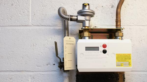 anre a pus ochii pe baietii destepti din energie amenzi uriase