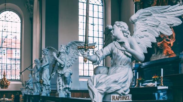 arhanghelul care te protejeaza in functie de zodie