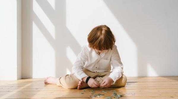 tineti minte numele sergiu pasca ministrul sebastian burduja are mari sanse sa castige premiul nobel intr o zi este cel mai bun specialist al lumii