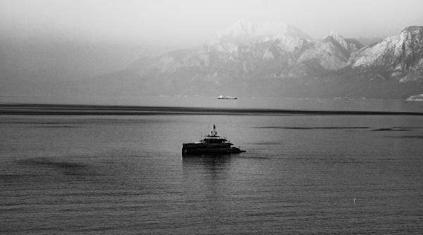 nave de razboi americane si canadiene patruleaza in stramtarea taiwan vrem o regiune sigura si prospera