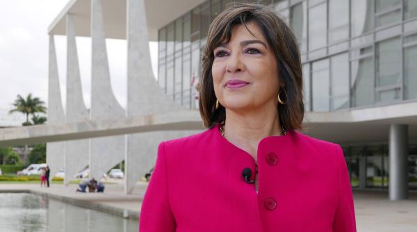 christine amanpour gest curajos a refuzat sa isi acopere capul in timpul interviului cu presedintele iranului