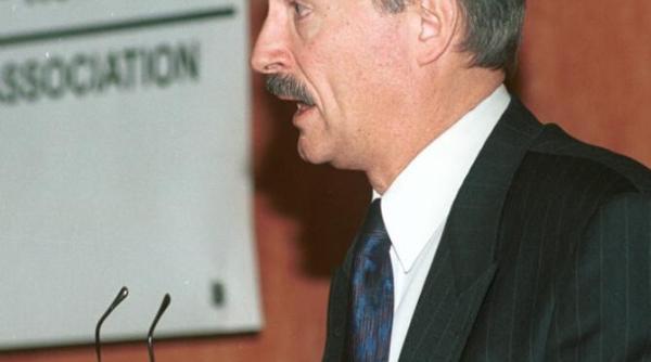 cum era sa fii diplomat american in regimul ceausescu in 1980 victor jackovic situatia din romania era putin diferita fata de celelalte tari din europa de est