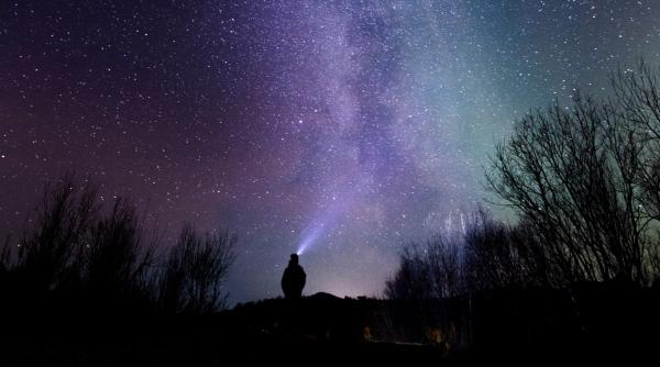 un semnal misterios din spatiu a fost receptat de aproape 2 000 de ori in doua luni