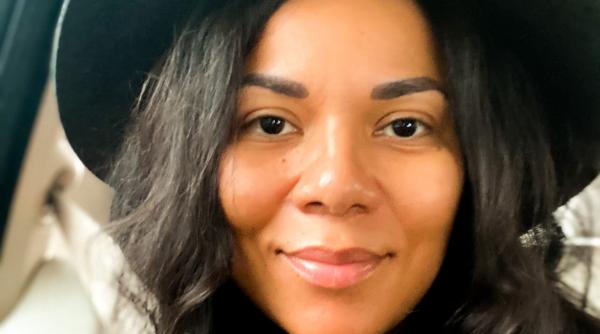 nadine val de critici dupa ce a spus ca se supune companiei de electricitate pentru a reduce consumul