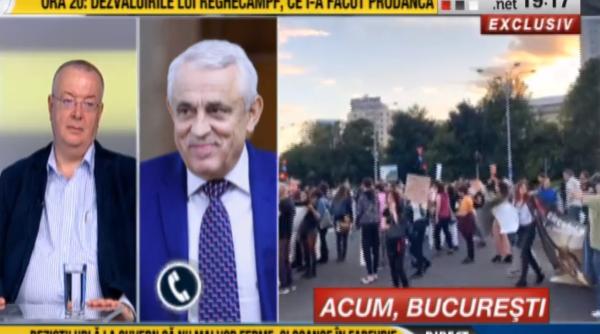 protest in piata victoriei manifestantii cer interzicerea consumului de carne chirieac si romania are mancatorii sai de gandaci daea imi e greu sa inteleg cum unii solicita asa ceva