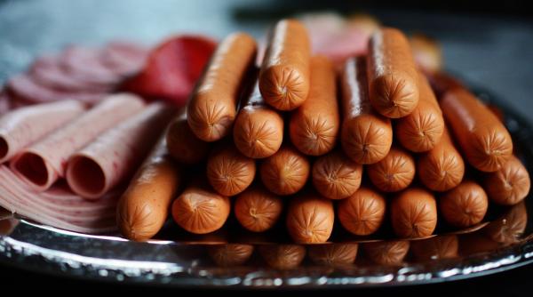 alerta alimentara in romania crenvursti retrasi din magazine ca urmare a detectarii listeria