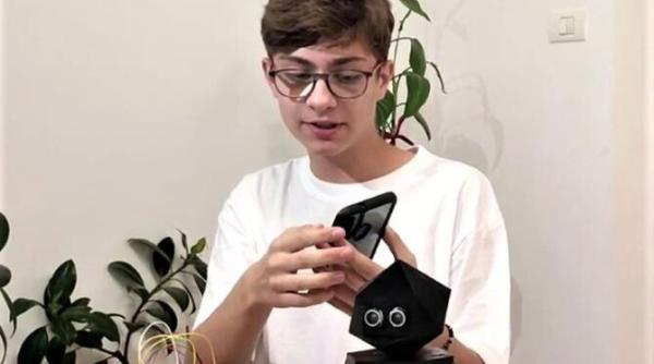 marius robotul care iti pazeste casa inventie inedita a unor elevi din constanta