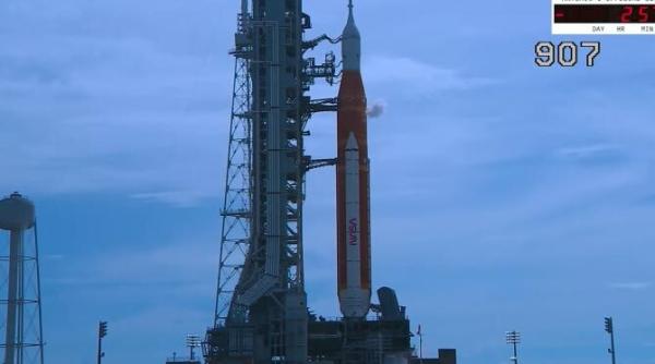 misiunea artemis 1 amanata din nou mega racheta nasa revine in hangar inaintea apropierii unui uragan