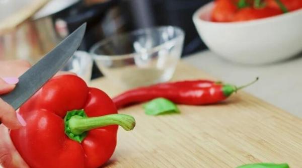 ardei dulce gatit in mustar este aromat delicat si are un gust picant