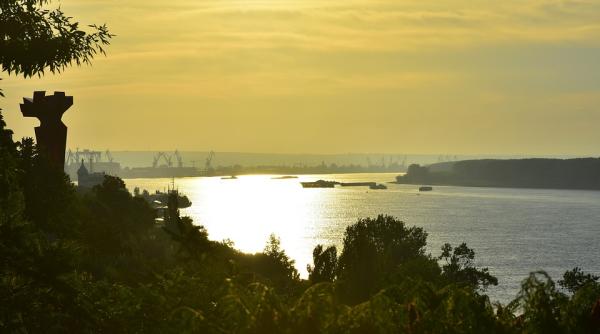 nava rexdan va monitoriza tot de la marea nordului la marea neagra rectorul lucian georgescu asta inseamna 35prc din ue e o chestiune unica