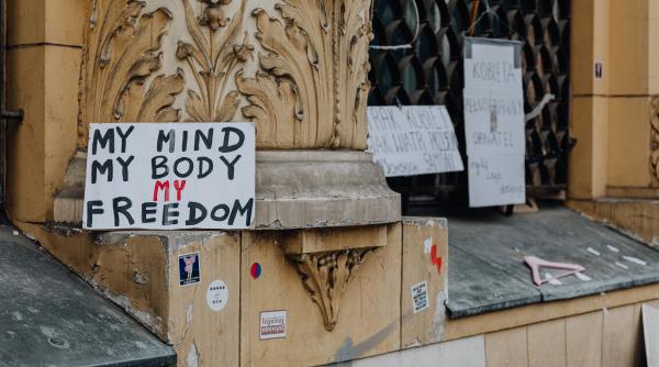 thailanda a autorizat avortul pana la 20 de saptamani de sarcina