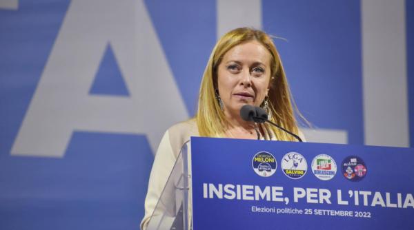 este lipsa de respect fata de suferintele uriase de ce este catalogat partidul lui meloni post fascist ciuvica asta a produs nemultumire