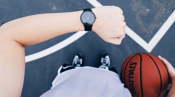 senatul romaniei a decis curtea scolii trebuie sa se deschida pentru sport si implicit pentru fotbal