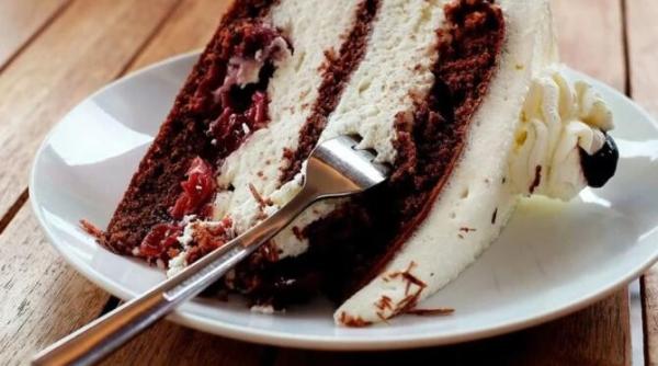 tort incredibil de delicios gatit in cuptorul cu microunde este gata in 20 de minute