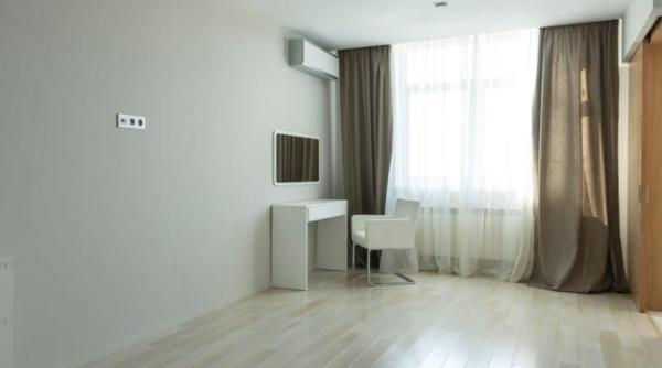 spala draperiile fara sa le dai jos de pe sina sfaturi utile pentru gospodine