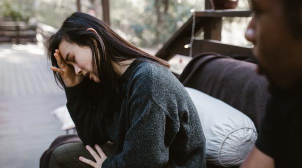 un tata care si a plesnit fiica adolescenta a primit o amenda de 1 500 de lire