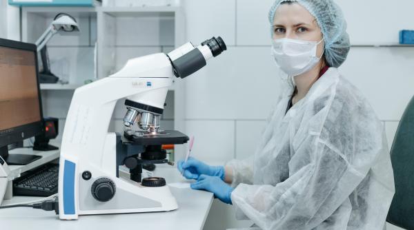 bilant covid 30 septembrie 2022 infectari si decese in ultimele 24 de ore